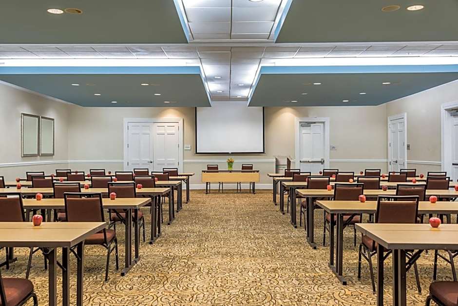 Courtyard by Marriott Charleston Historic District