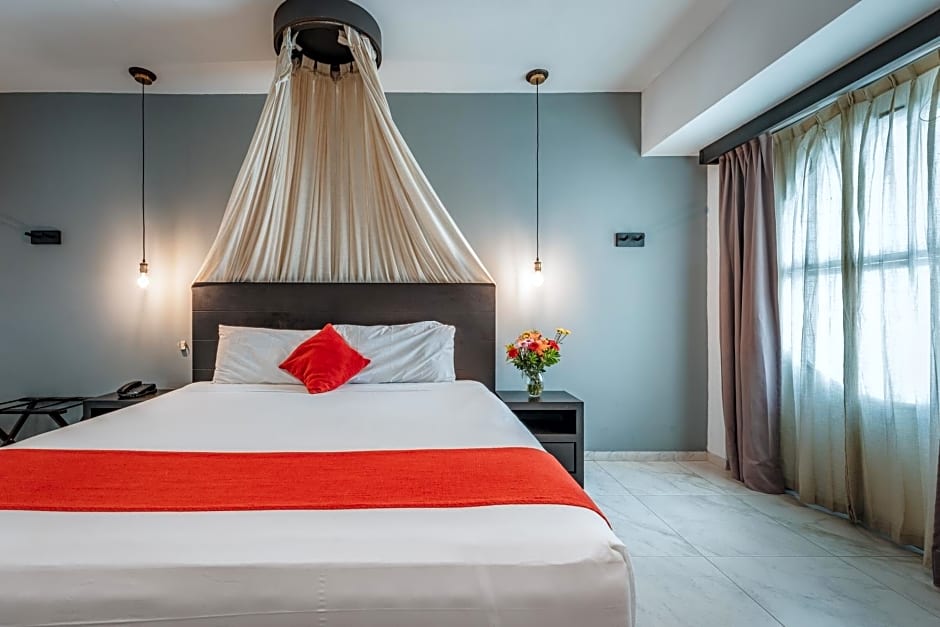 Soho Playa Hotel
