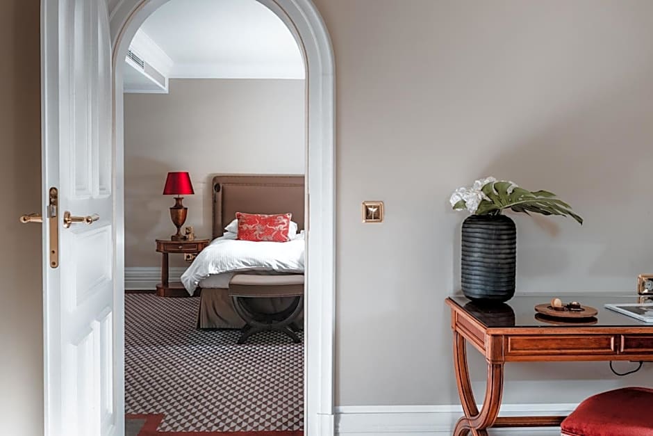 Photo 1 of 5 of Junior Suite