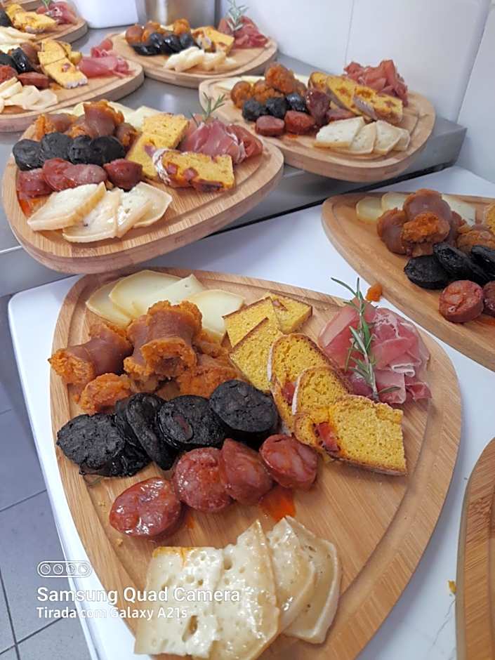 Altitude Alojamento e Restauração