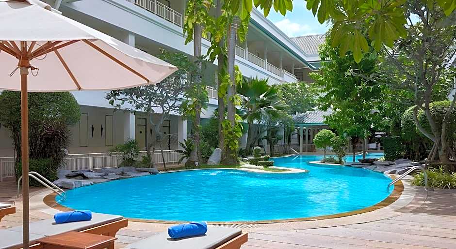 Kalanan Riverside Resort