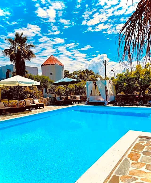 Royal Club Hotel - Aqua Poolside Bliss