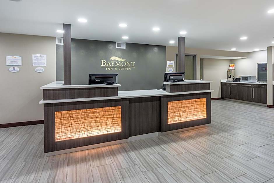 Baymont by Wyndham Clarksville
