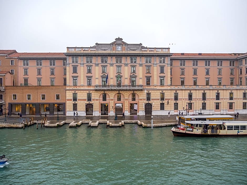 Grand Canal Suites