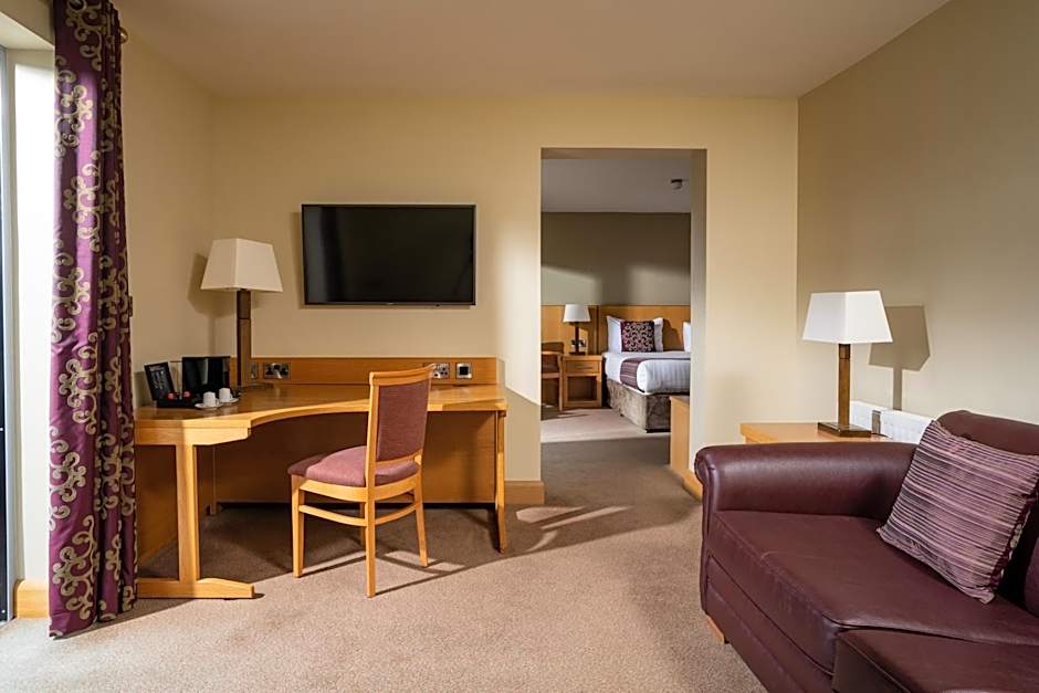 Belmore Court & Motel