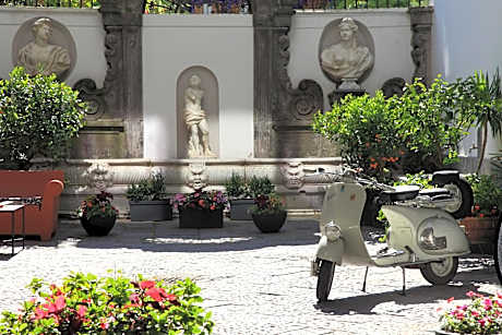 Hotel Piazza Bellini & Apartments