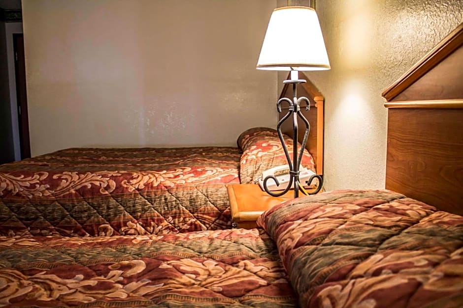 Econo Lodge Akron