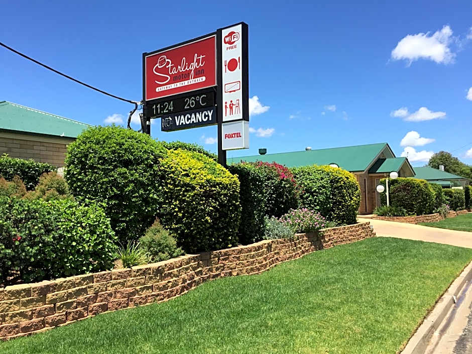 Starlight Motor Inn