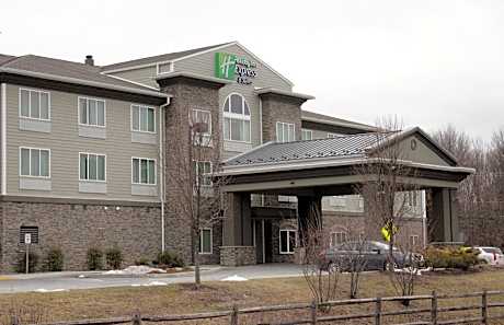 Holiday Inn Express and Suites Montgomery By IHG
