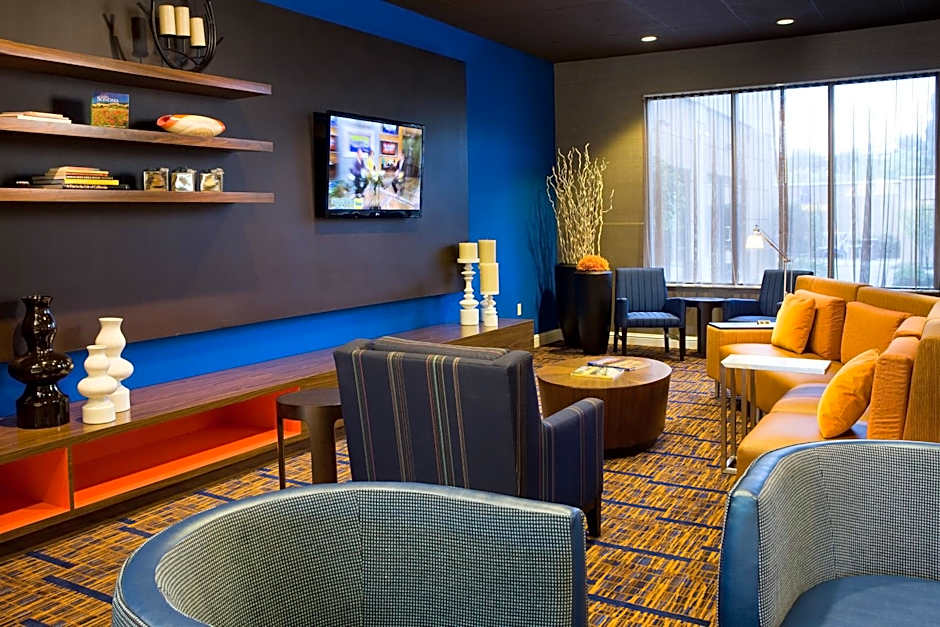 Courtyard by Marriott Newark Silicon Valley