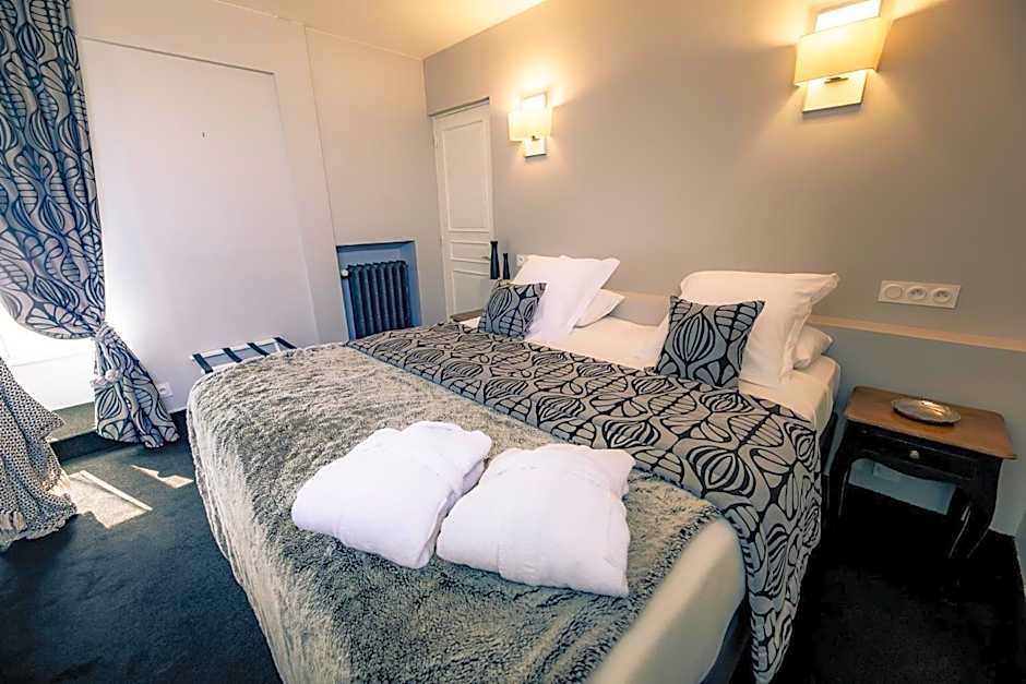 Hotel Le Lion D'Or et Restaurant La Table Du Lion