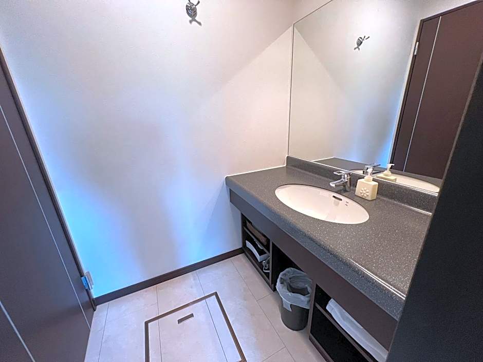 Photo 1 of 38 of 2 Bedroom Apartment
