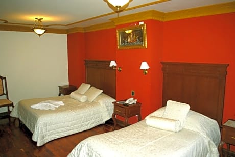 Triple Room with Private Bathroom