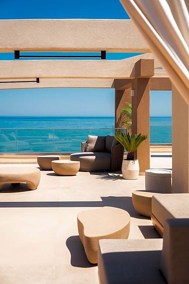 Batis Aero Beachfront Wellbeing Hotel