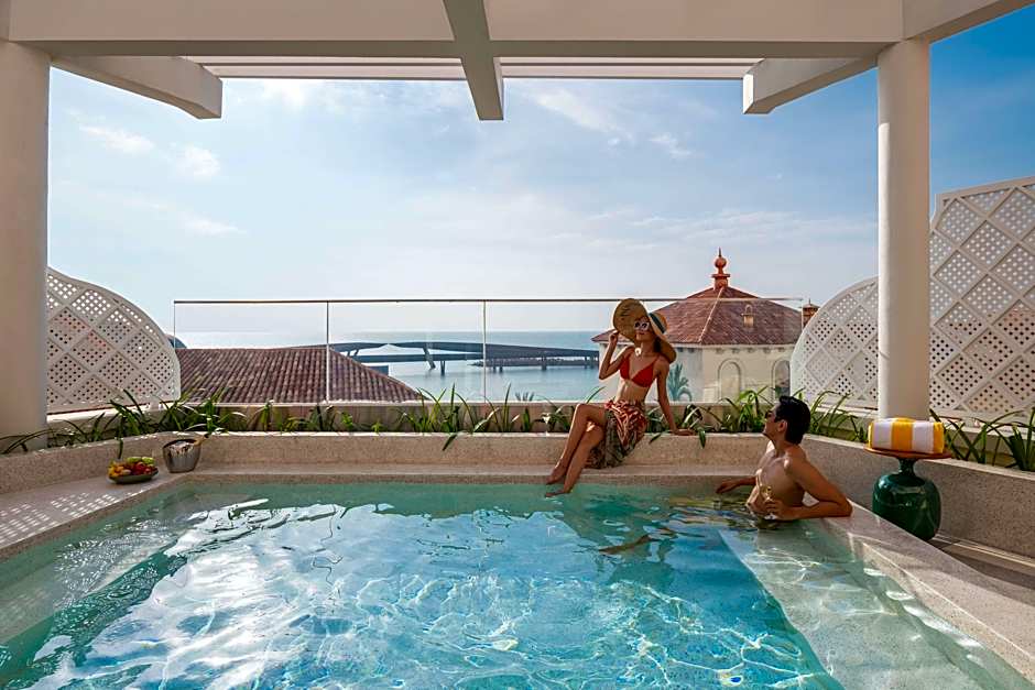 La Festa Phu Quoc, Curio Collection By Hilton