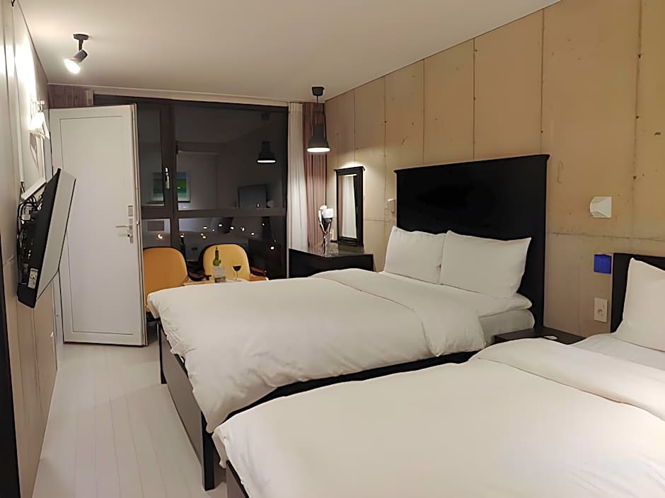 CNB Hotel COZYANDBOUTIQUE