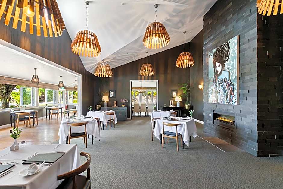 Woodhouse Mountain Lodge