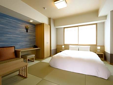 Queen Room - Non-Smoking