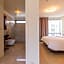 Black Pearl Apartment Hotel