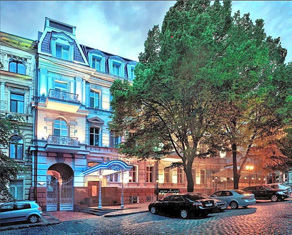 Continental Hotel in Odesa