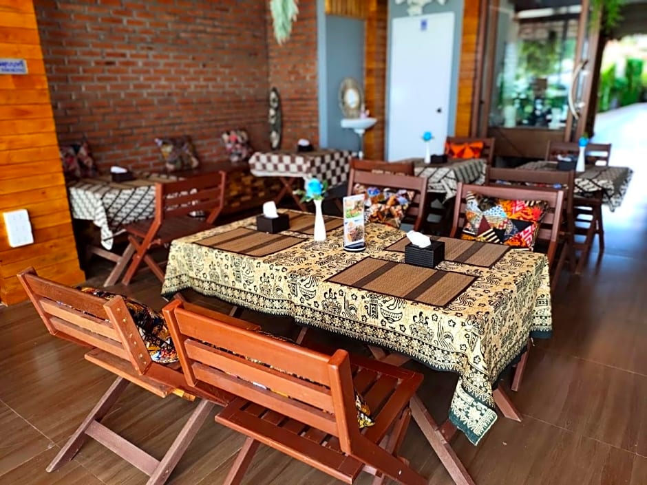 Charming Lipe Beach Resort