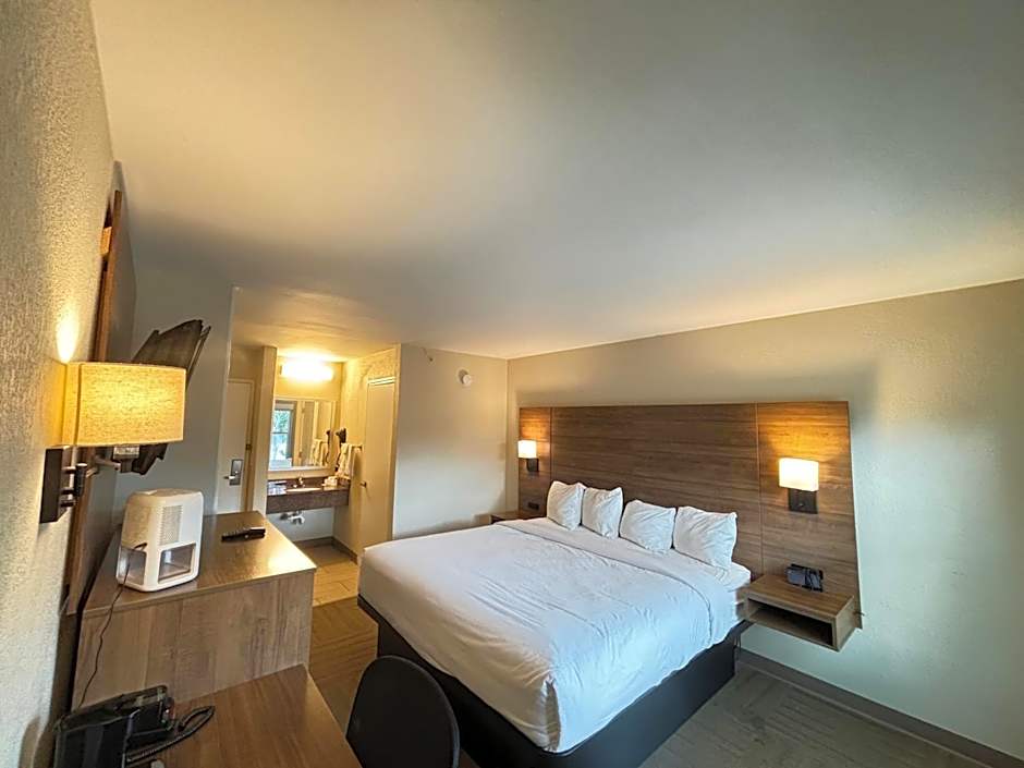 Baymont by Wyndham Lake Park Valdosta I75