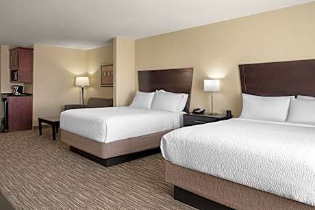 Queen Room with Two Queen Beds and Sofa Bed