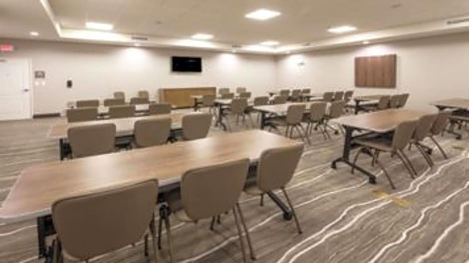 Staybridge Suites Dearborn Mi By IHG