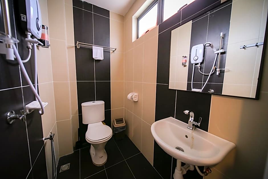 The Best Hotel in Bayan Lepas - THE LOV PENANG