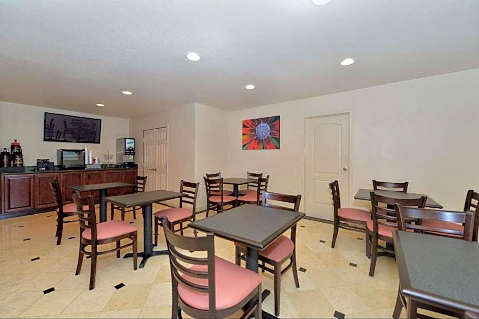 Super 8 by Wyndham Vallejo/Napa Valley