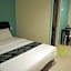 Clover Hotel