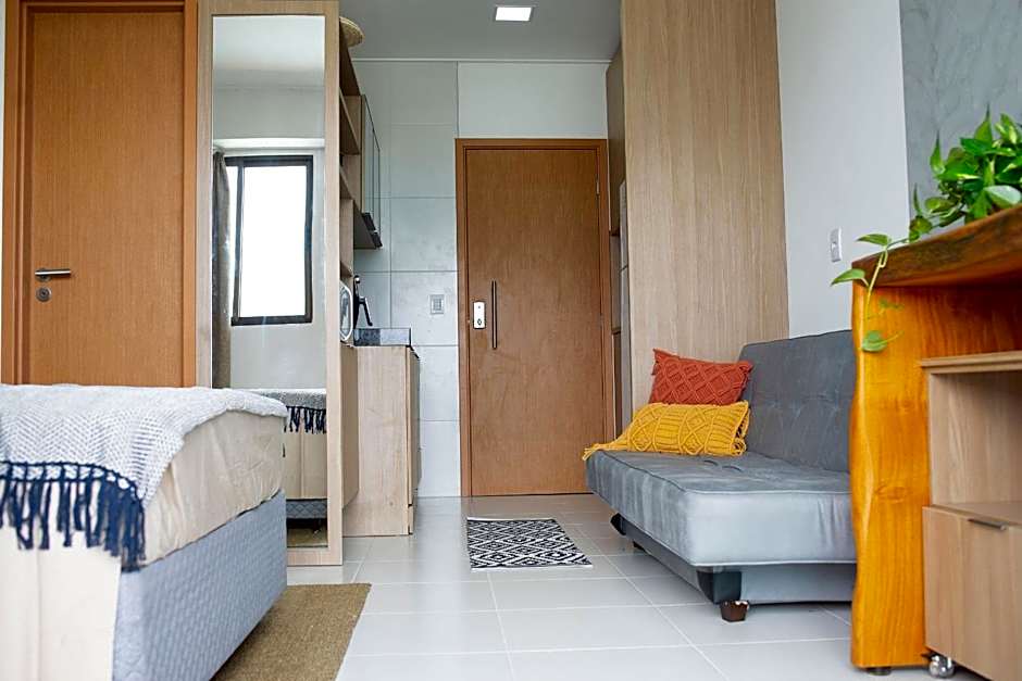 Charmoso Estúdio em Muro Alto com Vista para piscina