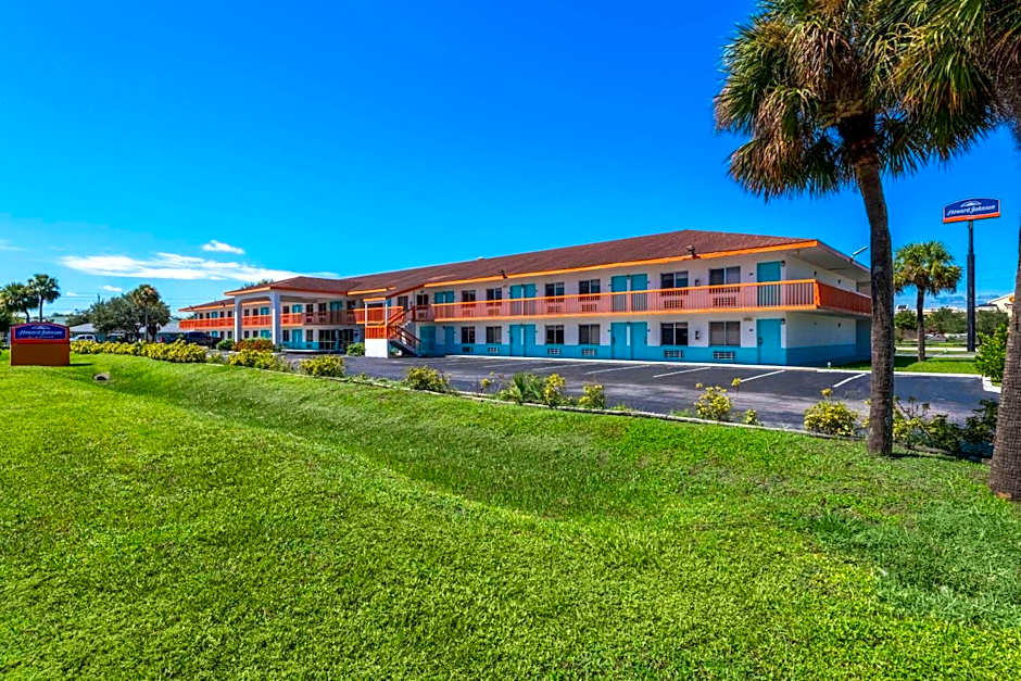Howard Johnson by Wyndham Vero Beach/I-95
