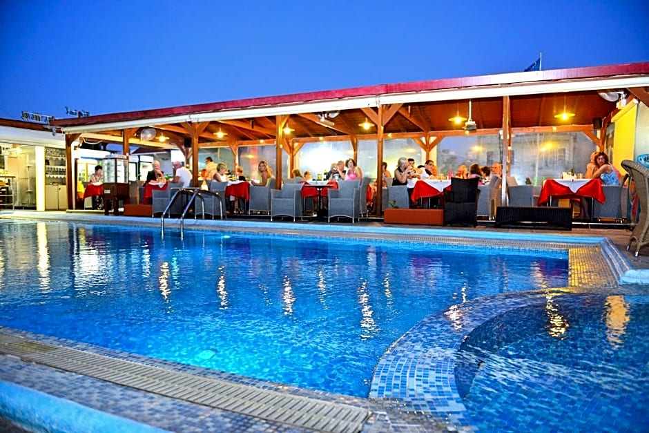 Panorama Hotel and Apartments