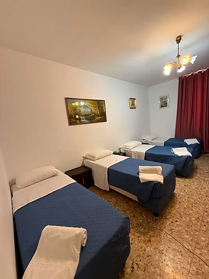 Host Roma