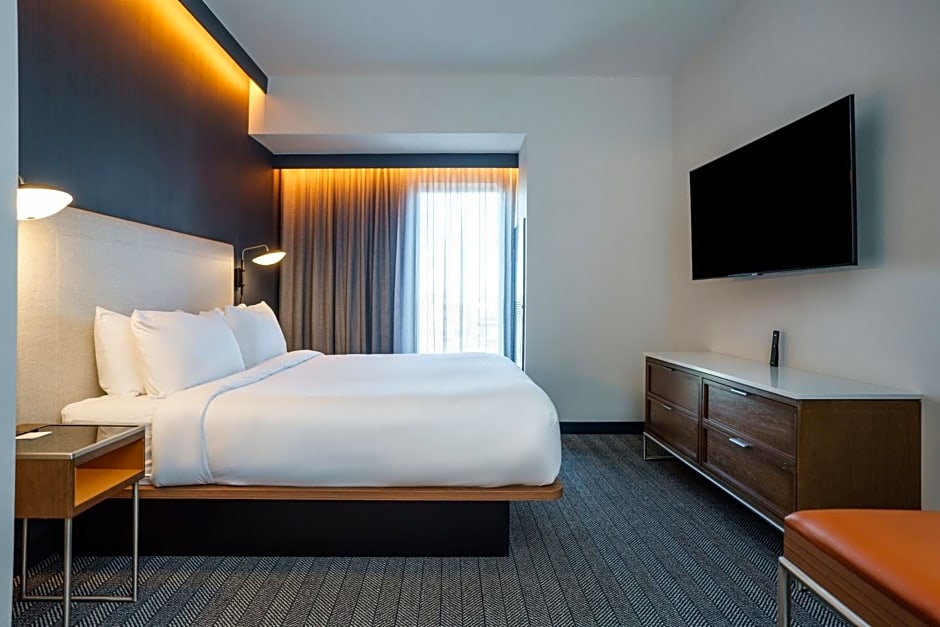 Courtyard by Marriott Indianapolis Fishers