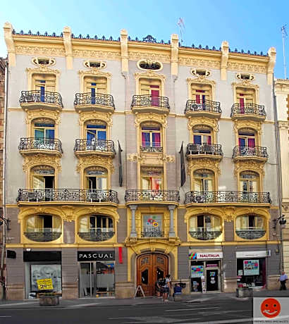 Red Nest Hostel