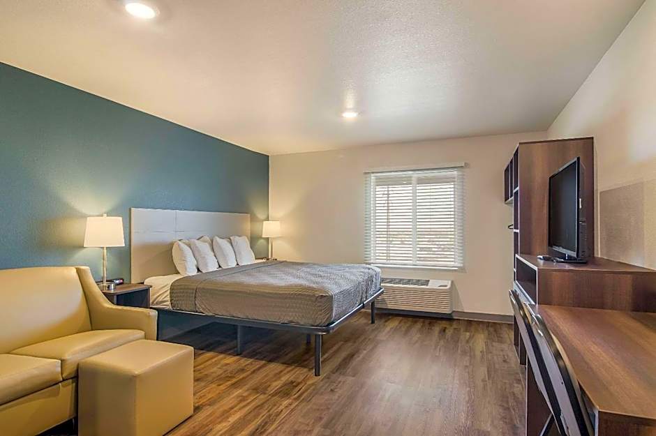 WoodSpring Suites Broomfield-Westminster