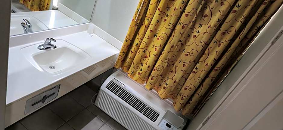 Texas Inn and Suites-Rio Grande Valley