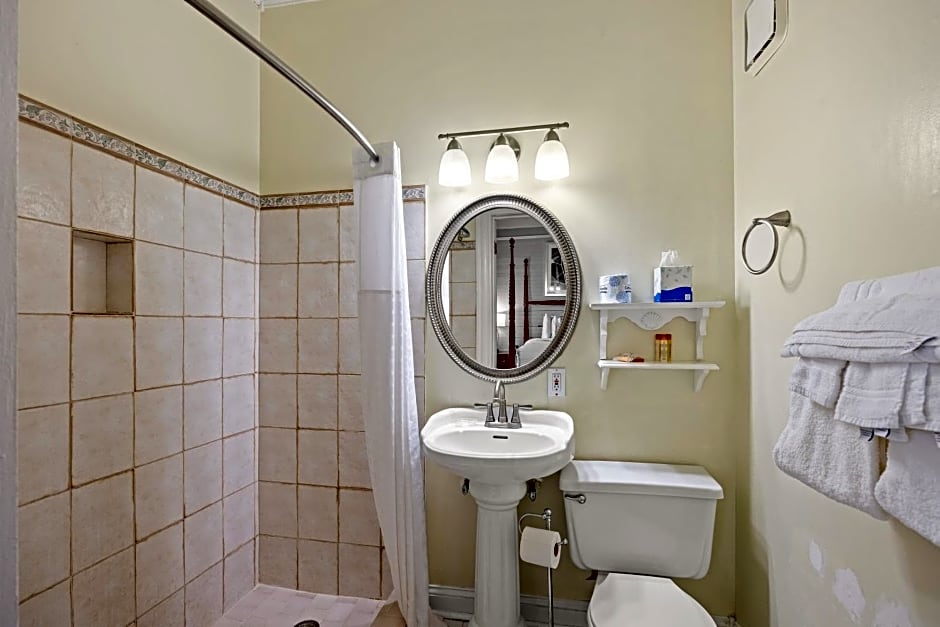 Coombs Inn & Suites, Ascend Hotel Collection