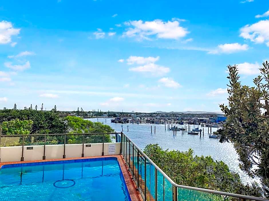 Breathtaking Views - Point Cartwright Bliss