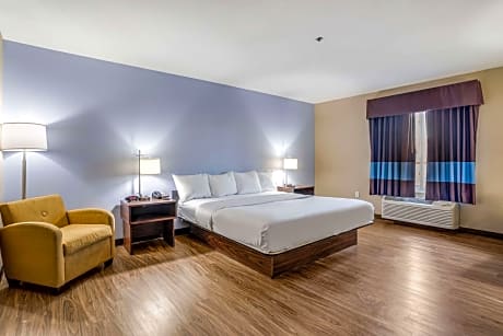 1 King Bed, Nonsmoking