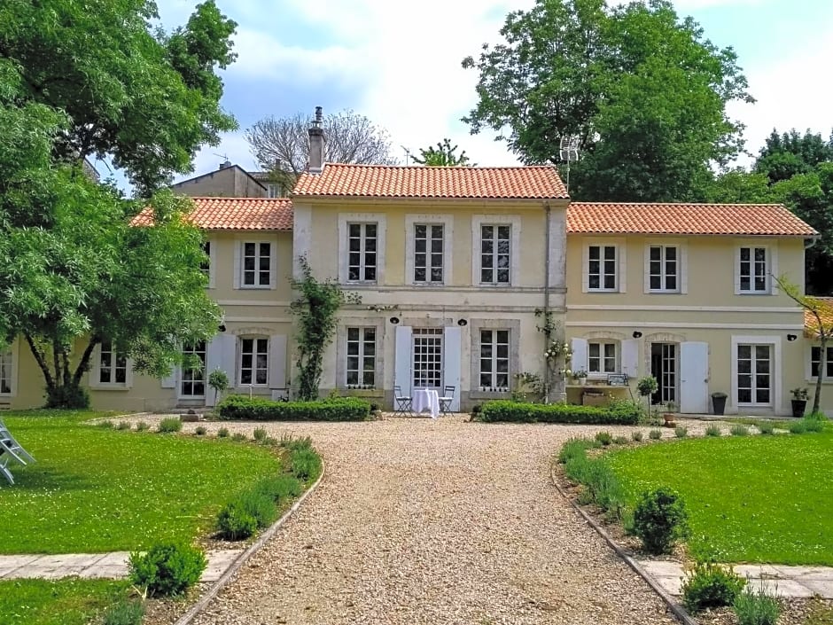 Le Domaine Des Platanes