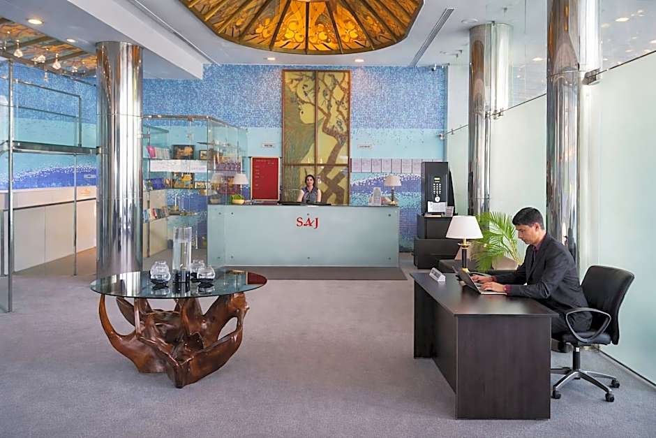 Saj Lucia Hotel