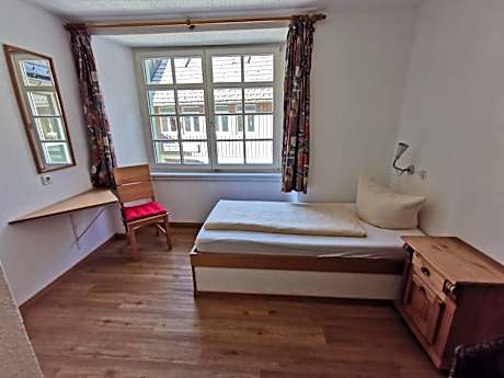 Single Room with Shared Bathroom