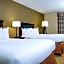 Country Inn & Suites by Radisson, Milwaukee West (Brookfield), WI