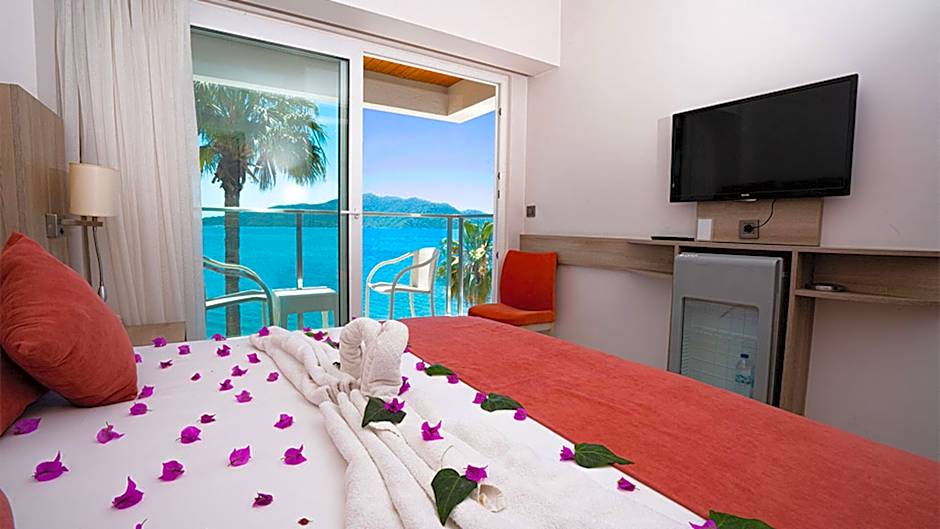 Begonville Beach Hotel - Adult Only