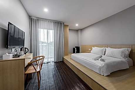 King Deluxe Non-Smoking