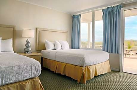 Beachfront/No view of Ocean/2 double beds