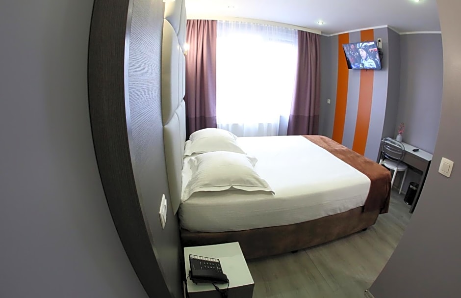 Hotel Phenix